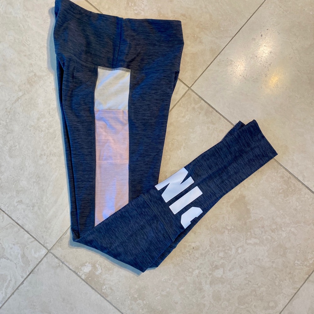 VS PINK Ultimate leggings logo XS